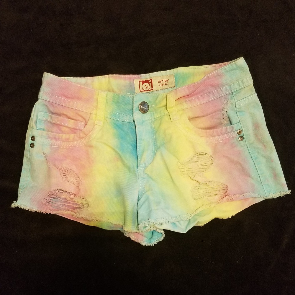 L.E.I. shorts